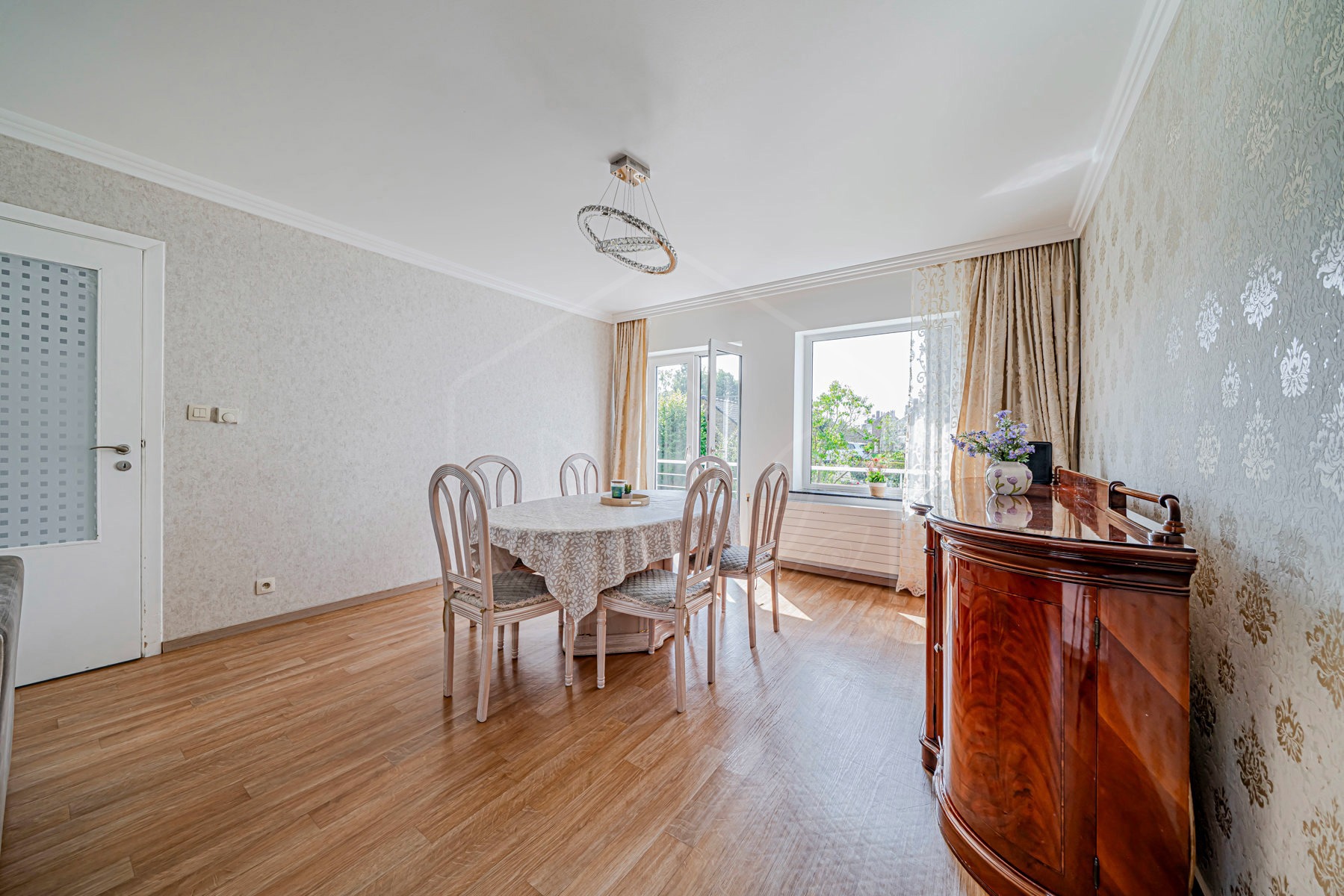 7070632_71170120.jpg